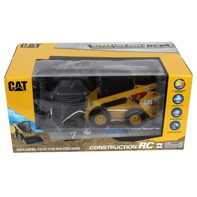 Diecast Masters 1/16 Radio Control CAT 272D3 Skid Steer Loader W/ Bucket, Auger, Forks & Broom 28007 8 Diecast Masters 1/16 Radio Control CAT 272D3 Skid Steer Loader W/ Bucket, Auger, Forks & Broom 28007 - Image 6