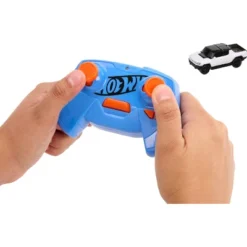 Hot Wheels RC GMC Hummer EV 1:64 Scale -Toy Store GUEST 50f16e4f 458f 42b1 96a2 d05aa6083966