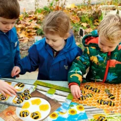 Yellow Door Honey Bee Early Number Cards, Set Of 16 -Toy Store GUEST e24094d1 6cbd 451e 8afa 922d155fc117