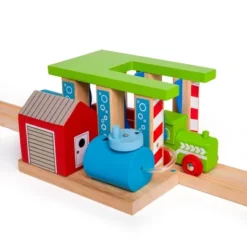 Bigjigs Rail Train Washer -Toy Store GUEST f251b21c f63a 4e18 94f5 5e266d6284ba