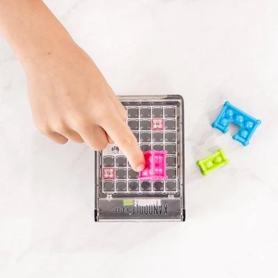 Educational Insights Kanoodle Flip Brainteaser Game - 5pc 4 Educational Insights Kanoodle Flip Brainteaser Game - 5pc - Image 2